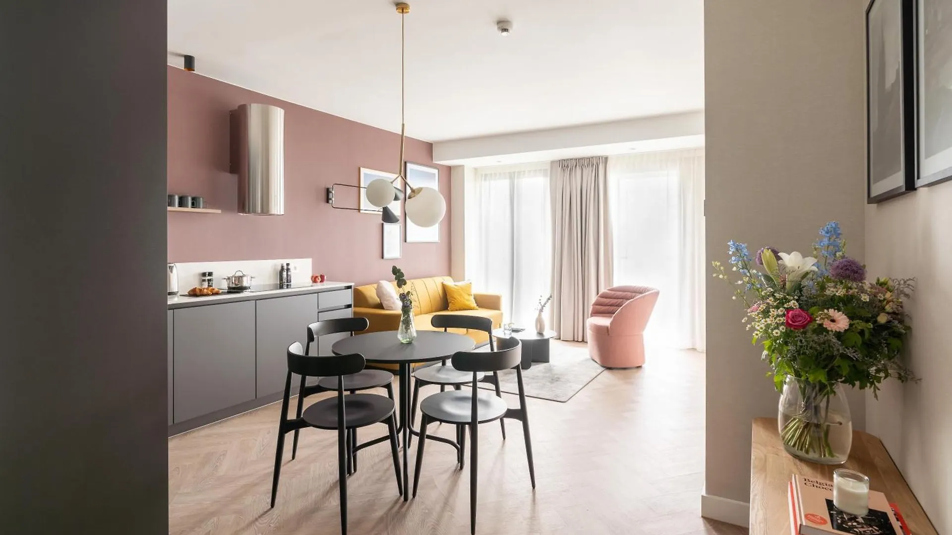 Aparthotel Yays Antwerp Opera By Numa