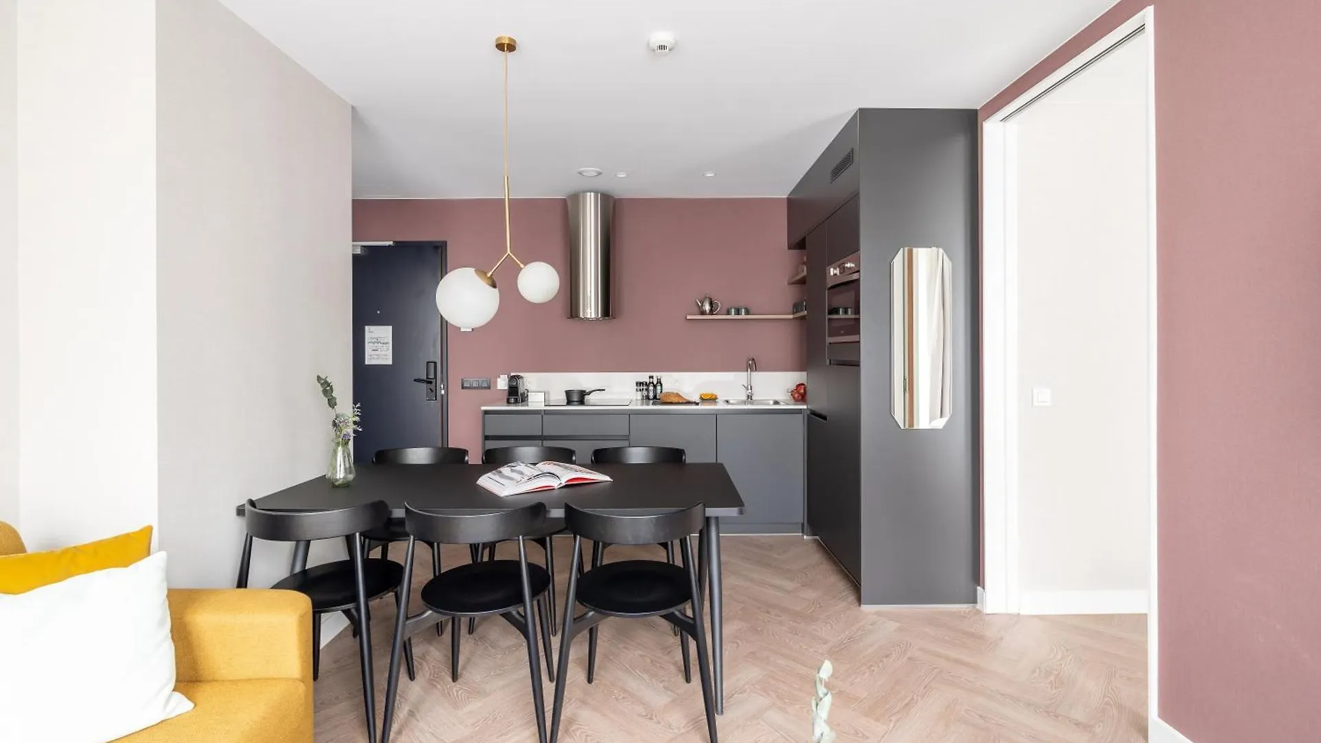 Aparthotel Yays Antwerp Opera By Numa