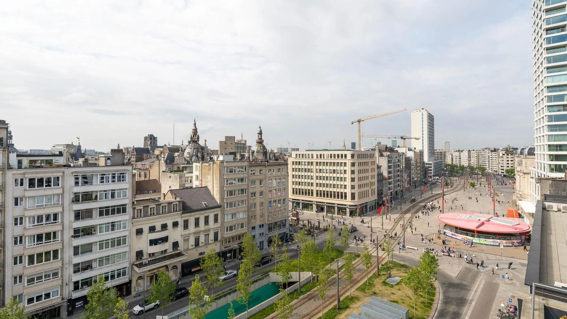 Aparthotel Yays Antwerp Opera By Numa